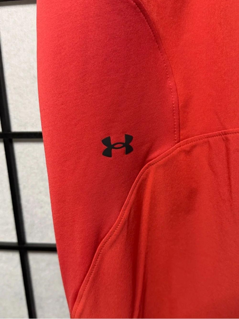 Under Armour Women's Red UNSTOPPABLE Jogger Track Pants M NWOT - Picture 4 of 7